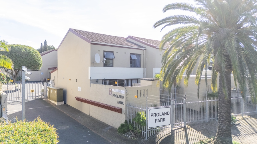 3 Bedroom Property for Sale in La Rochelle Western Cape